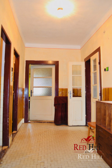 Rodinný dom s viacerými vedľajšími stavbami na predaj - Devičie