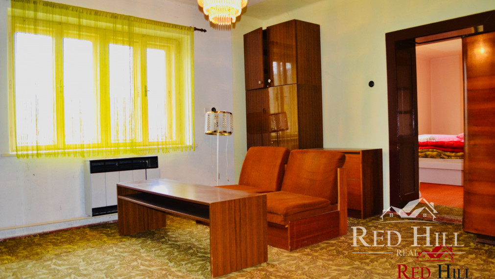 Rodinný dom s viacerými vedľajšími stavbami na predaj - Devičie