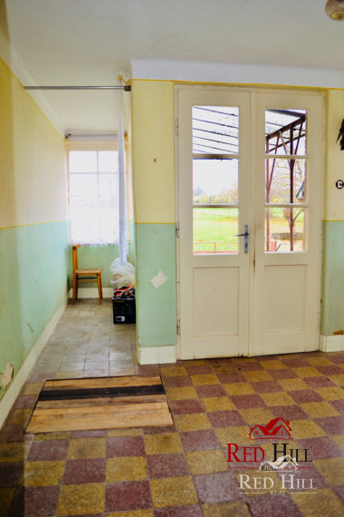 Rodinný dom s viacerými vedľajšími stavbami na predaj - Devičie