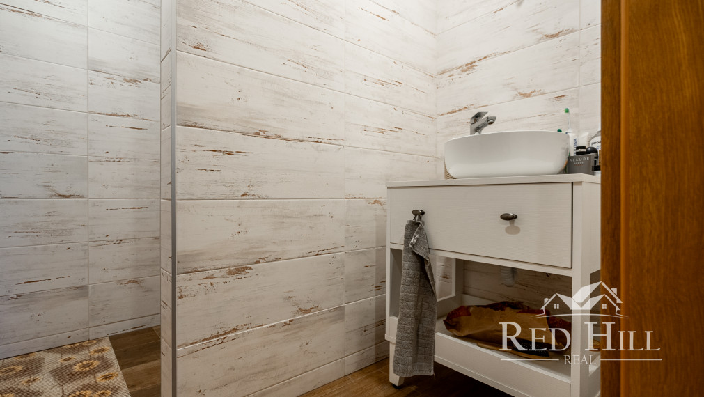 Exkluzívne na predaj novostavba rodinného domu Uňatín