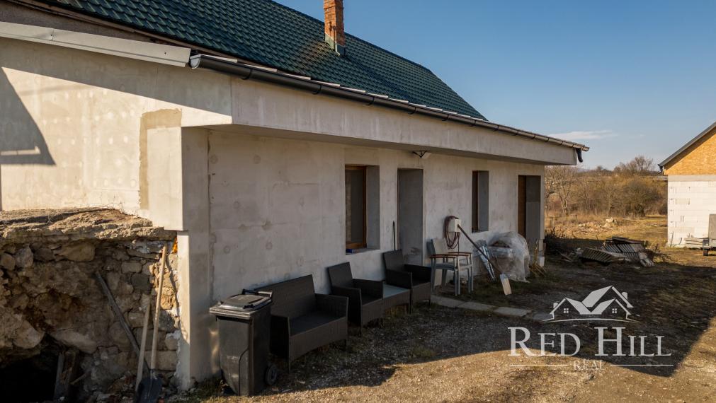 Exkluzívne na predaj novostavba rodinného domu Uňatín