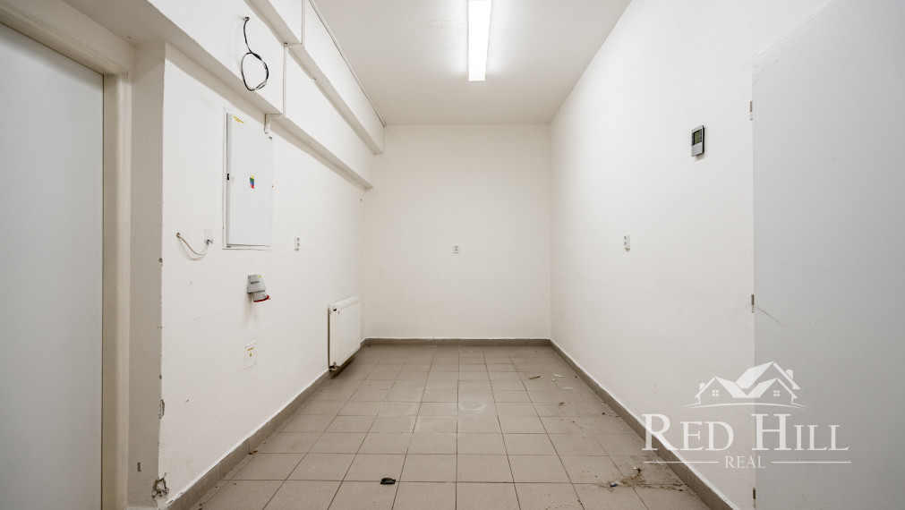 Obchodný priestor na predaj Šahy