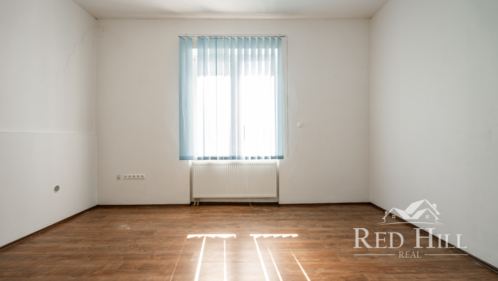 Obchodný priestor na predaj Šahy