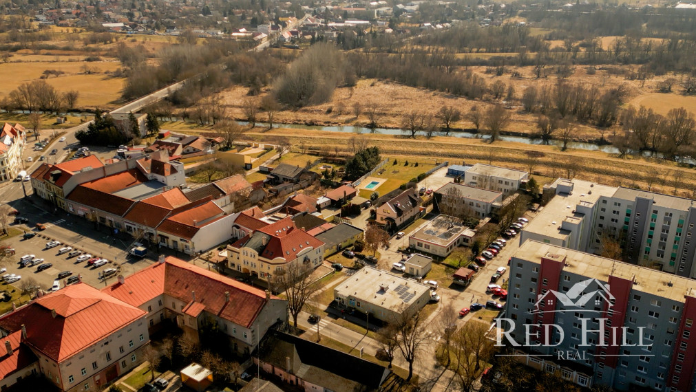 Obchodný priestor na predaj Šahy