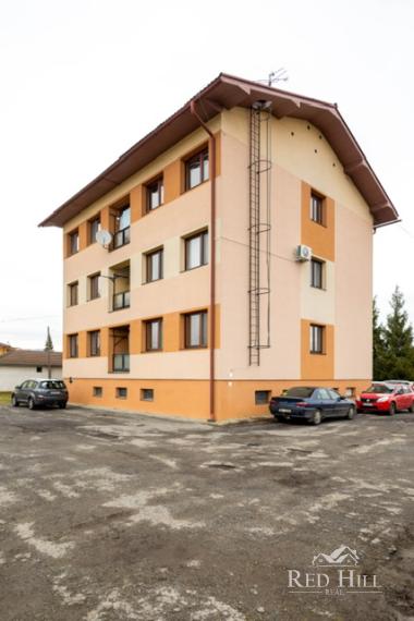 Na predaj 4 izbový byt s garážou a 2 pivnicami v meste Krupina