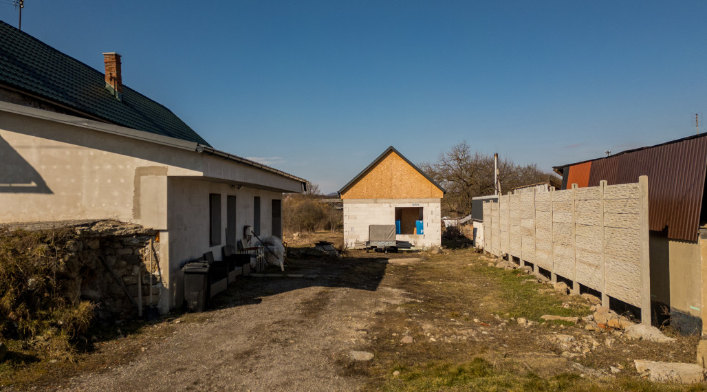 Exkluzívne na predaj novostavba rodinného domu Uňatín